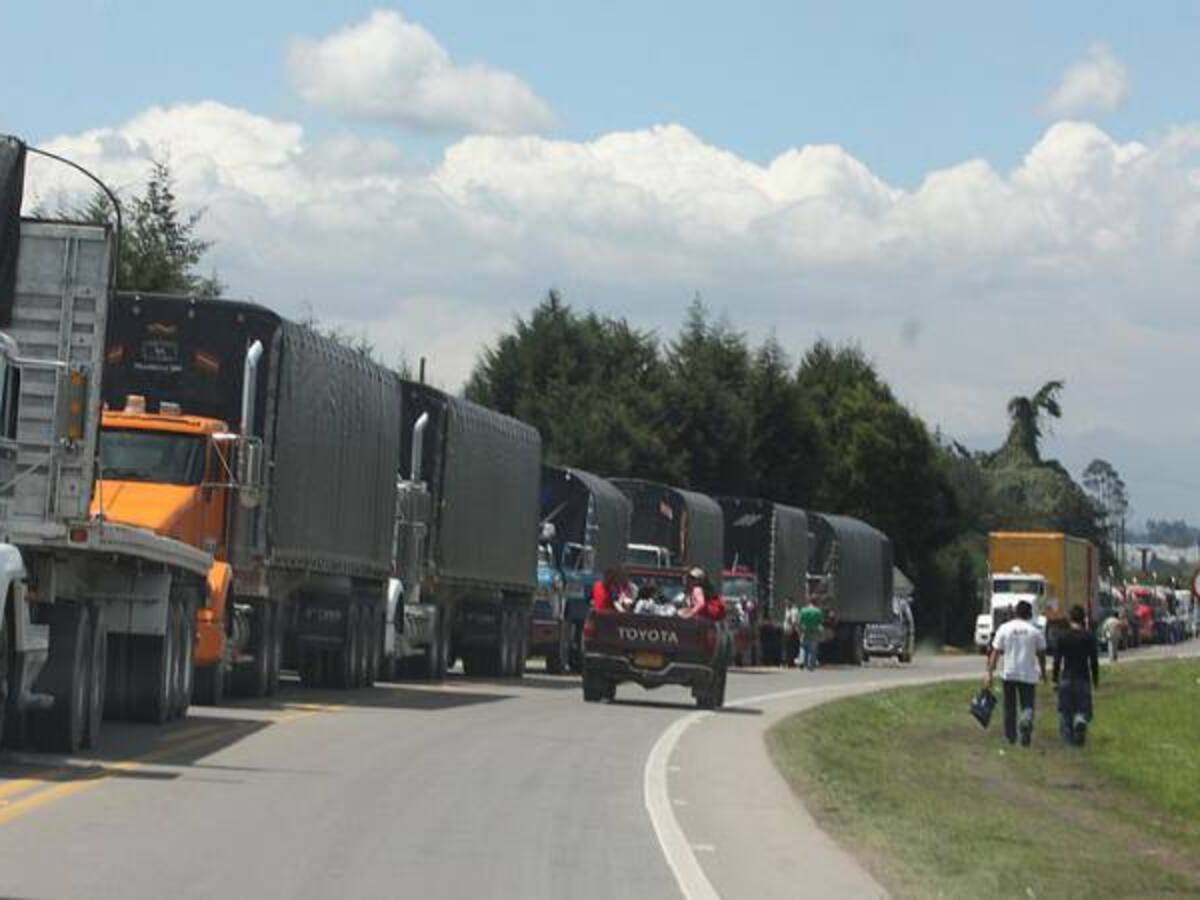 Continúa paro camionero en Huila, Caquetá y Putumayo