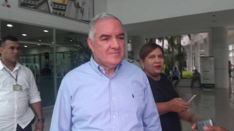 Contralor General de la República  Edgardo Maya Villazón.  