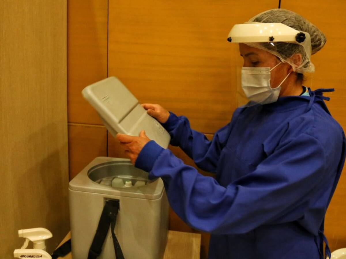 Profesores de instituciones de educación superior se vacunarán en etapa III