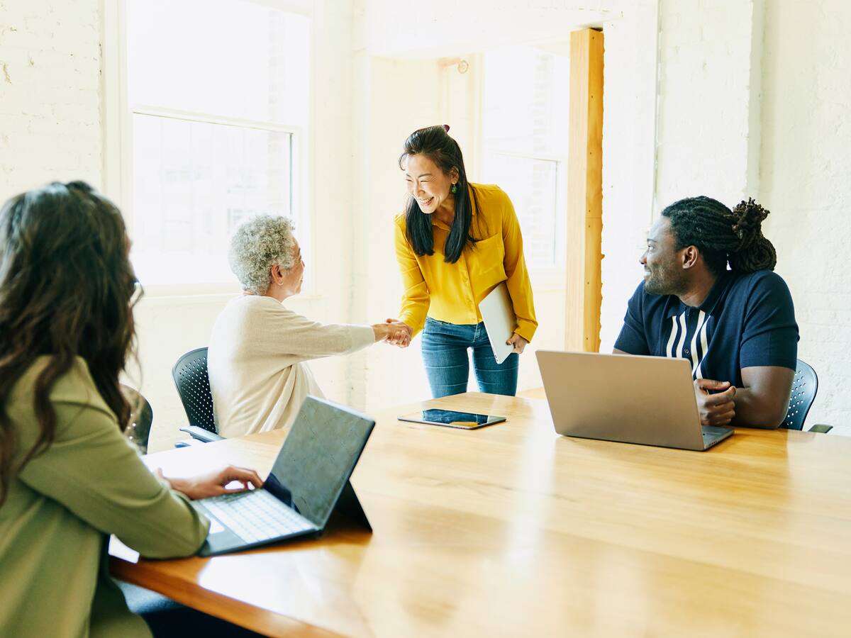 Más de 1.700 vacantes abiertas para trabajar en Bogotá: algunos no requieren experiencia