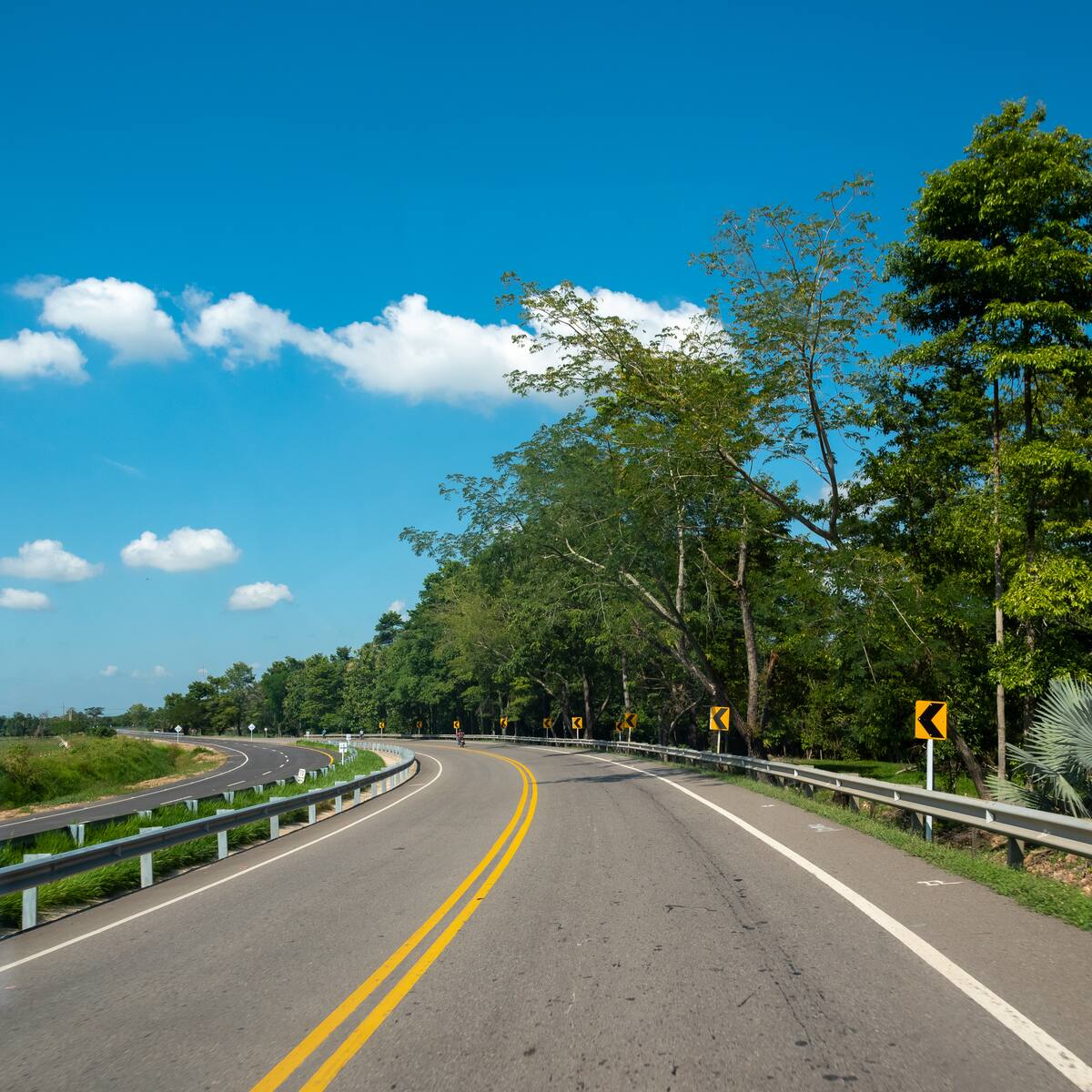 Dónde inicia y termina la Troncal de Urabá de Colombia: Mide 347.76 kilómetros
