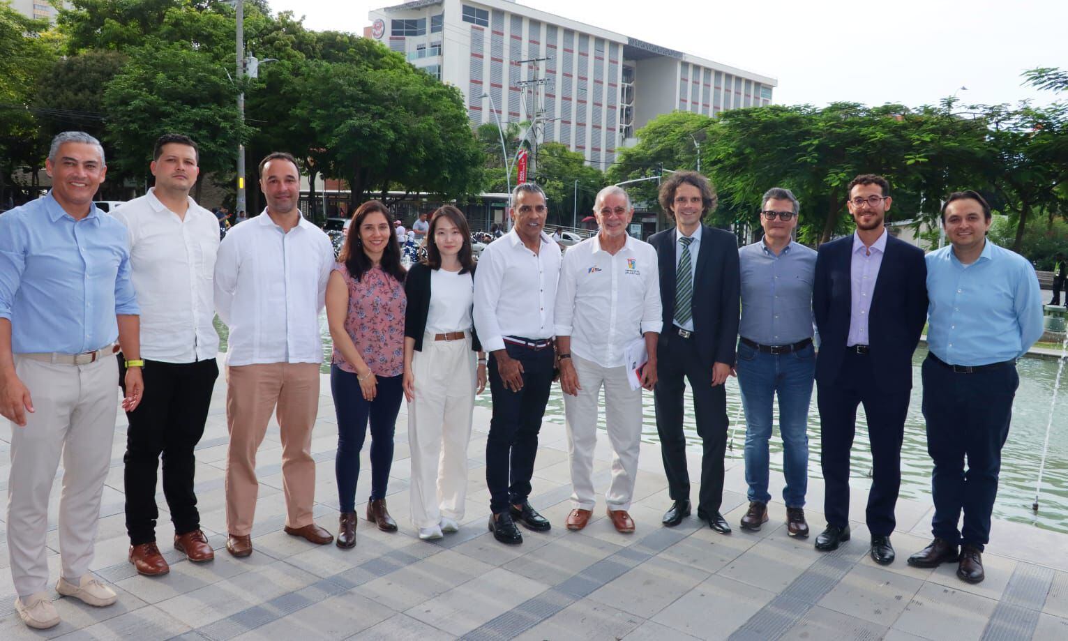Gobernador Verano, junto con sus asesores - cortesía Gobernación del Atlántico