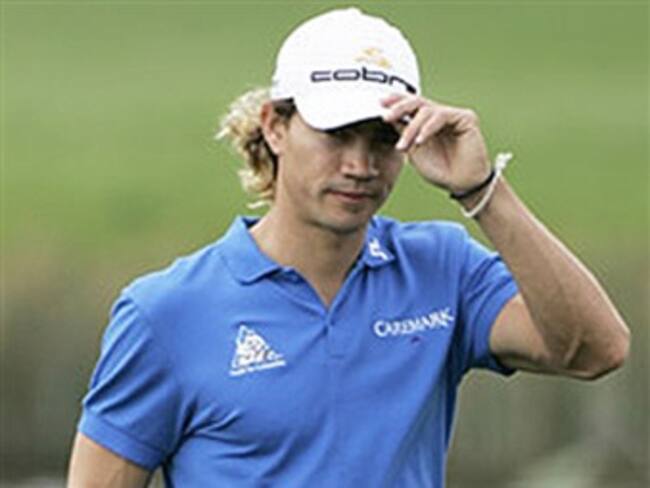 Camilo Villegas arranca muy bien en The Barclays donde se ubica en el octavo lugar