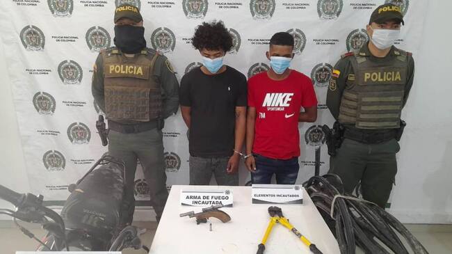 Cinco personas fueron capturadas cuando presuntamente estaban robando cables de redes de servicios públicos en el norte de Bolívar