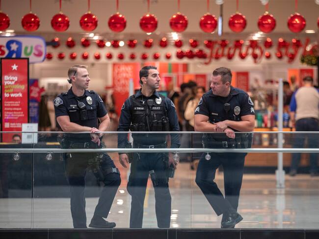 California refuerza seguridad ante saqueos masivos en tiendas de lujo