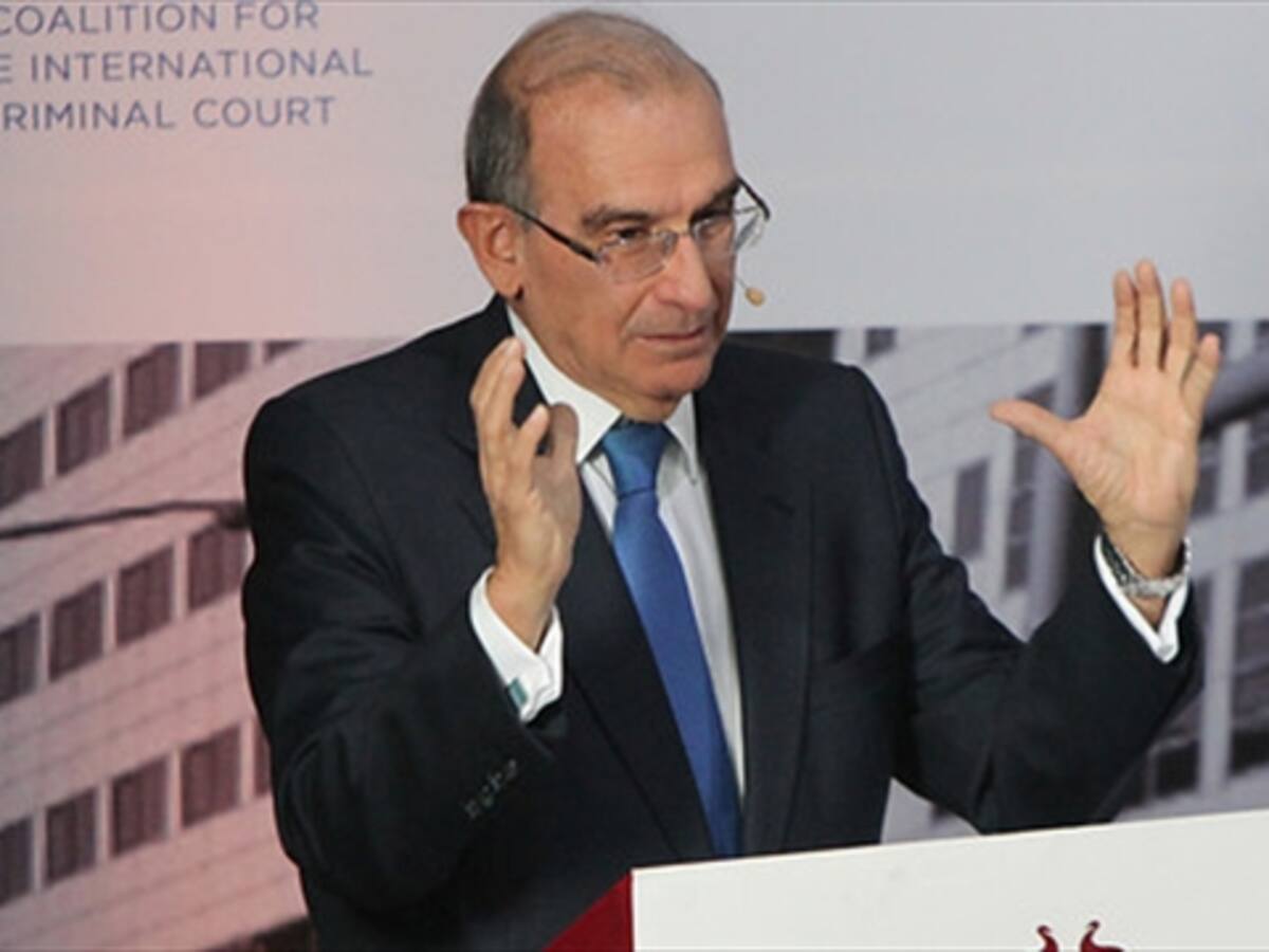 “El proceso está llegando a su fin, o por bien o por mal": De la Calle