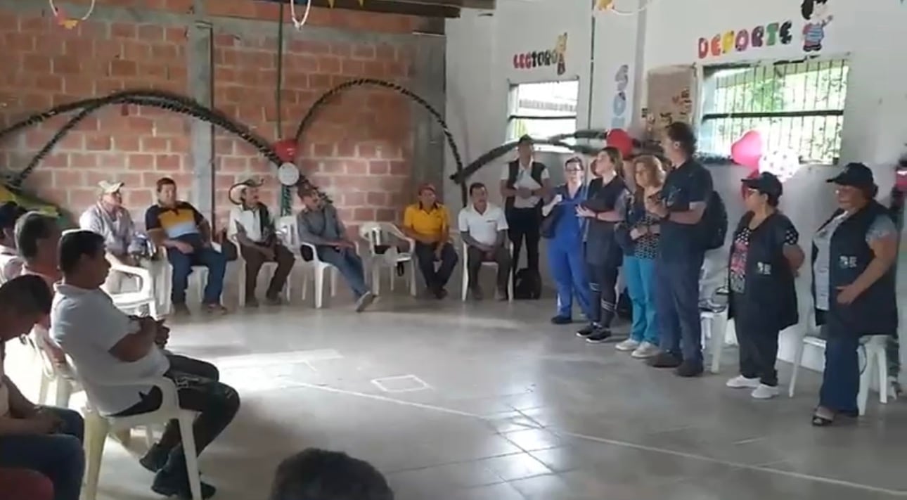 Incentivación de la salud en el Tolima. Comprender la realidad de la comunidad implica escuchar directamente a quienes la viven día a día para lograr garantizar acceso de forma digna y oportuna y a servicios de salud | Foto: Salud Rural Para la Paz
