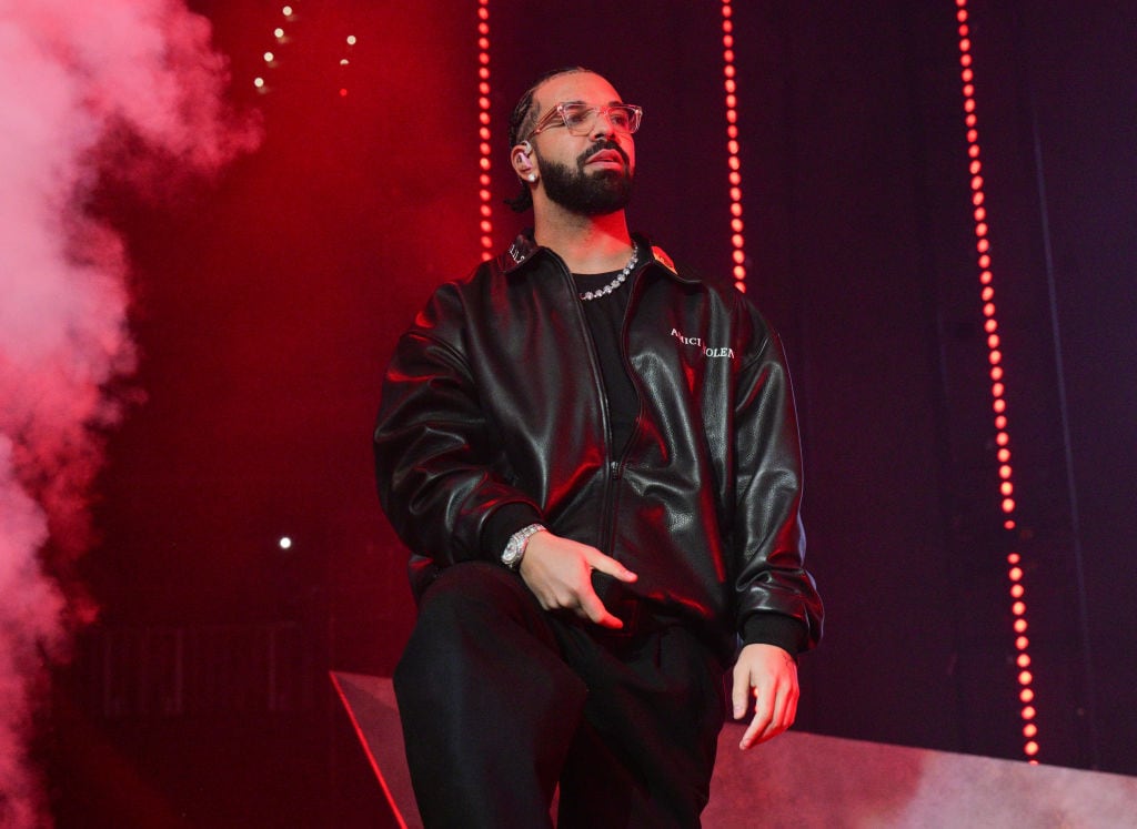 ATLANTA, GA - DECEMBER 9: Rapper Drake performs onstage during "Lil Baby & Friends Birthday Celebration Concert" at State Farm Arena on December 9, 2022 in Atlanta, Georgia. (Photo by Prince Williams/Wireimage)