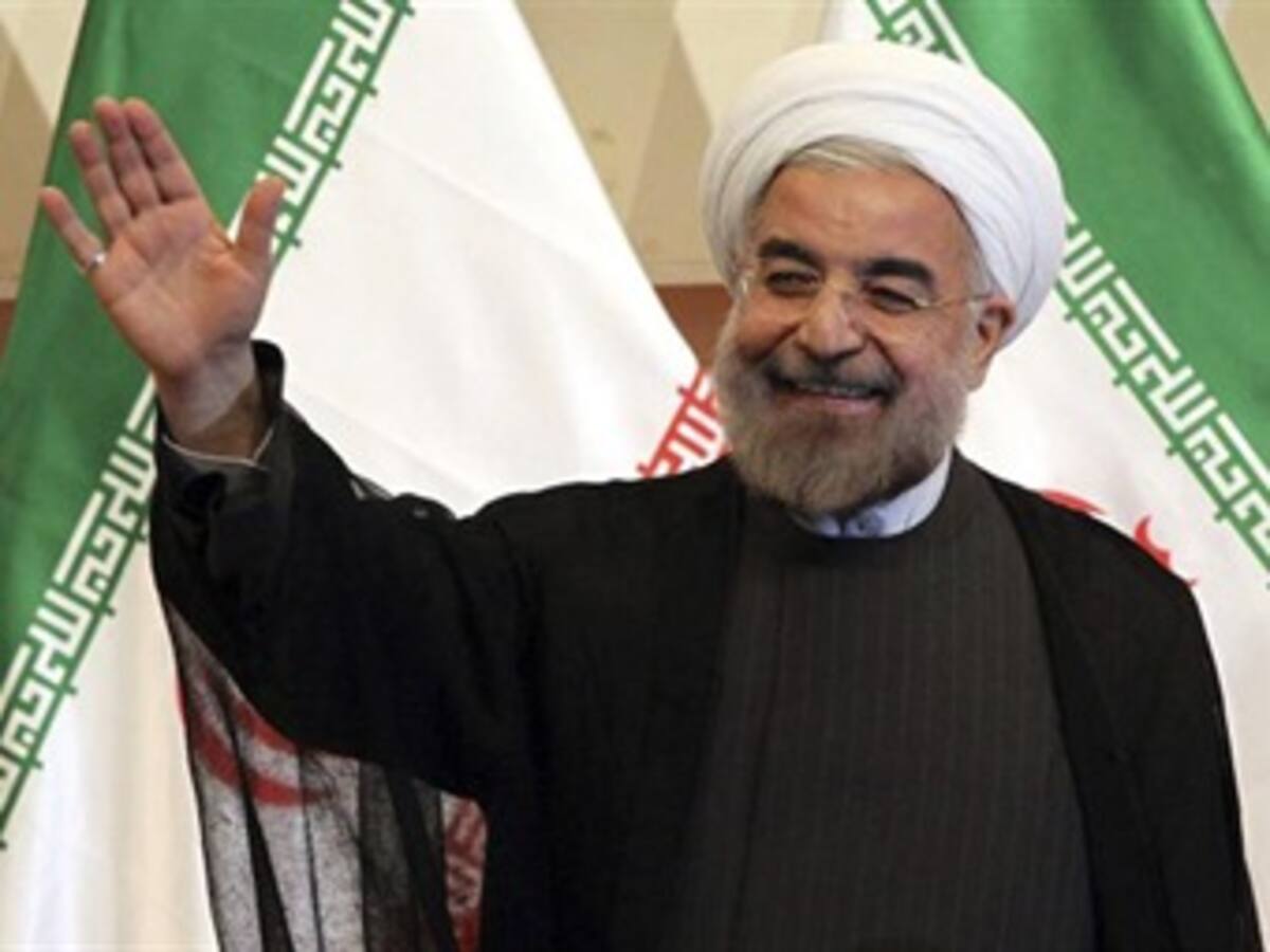 Rohaní se posesiona como presidente de Irán tras 50 años de lucha por revolución islámica