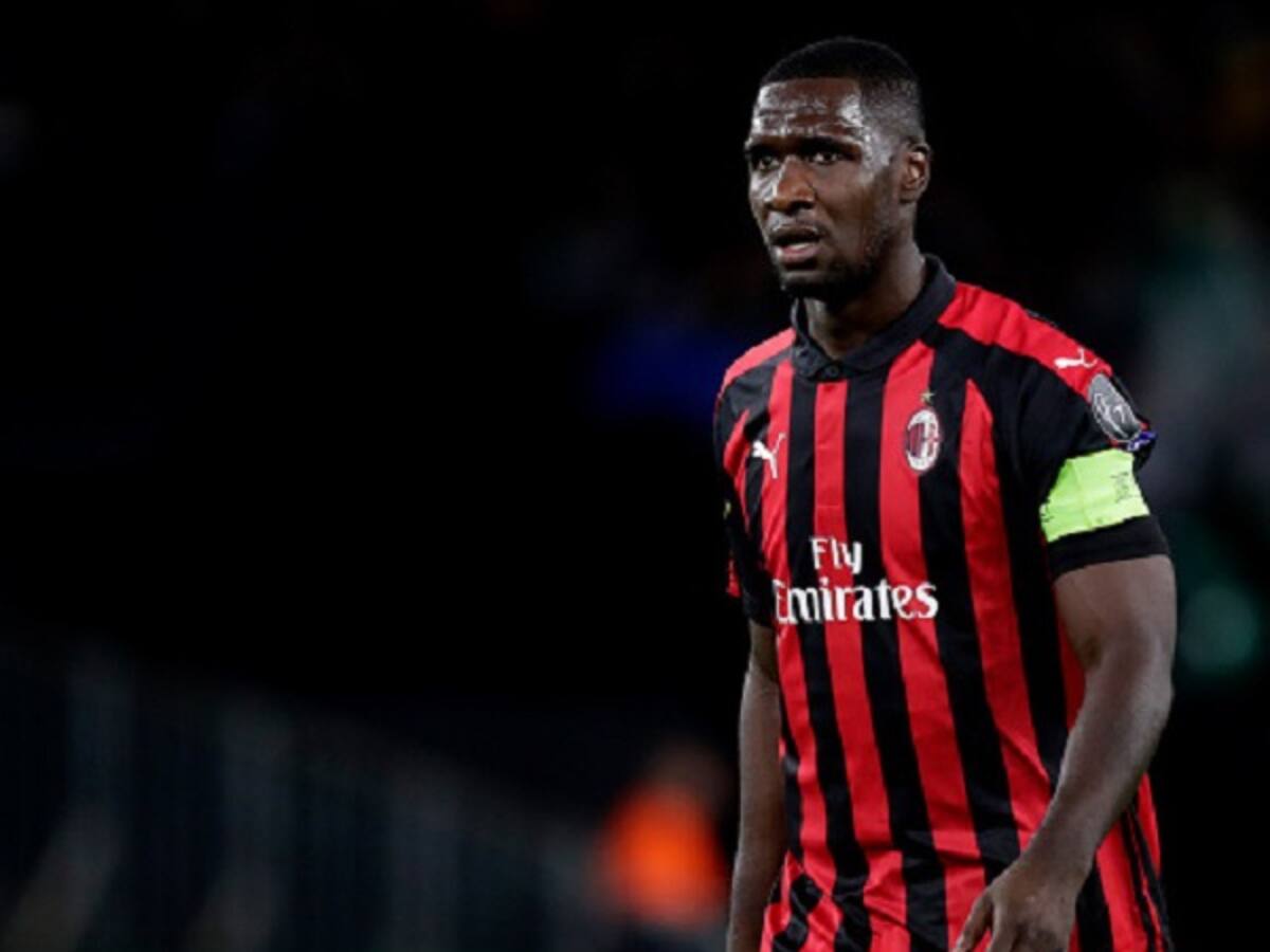 Cristian Zapata fue titular y capitán en el empate del Milán ante el Betis