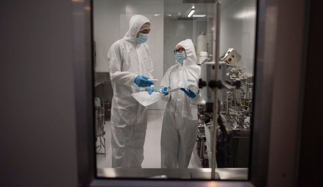 Biden evalúa crear planta de vacunas contra COVID-19 en Latinoamérica