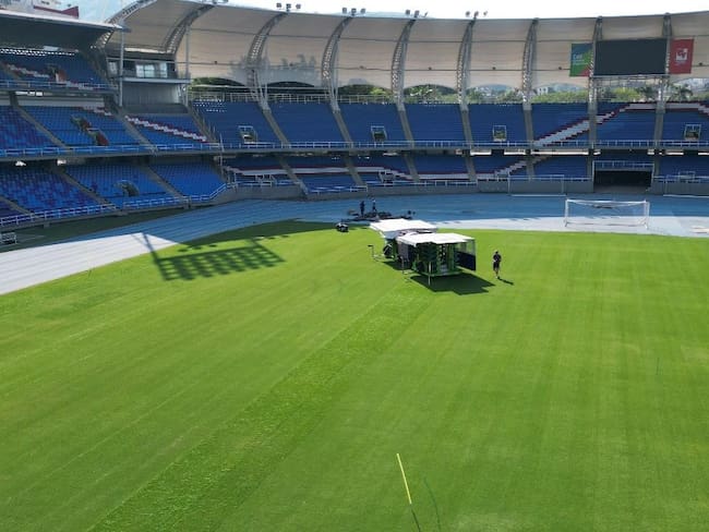 Completados los trabajos de instalación de la gramilla híbrida en el Pascual Guerrero - Alcaldía Cali