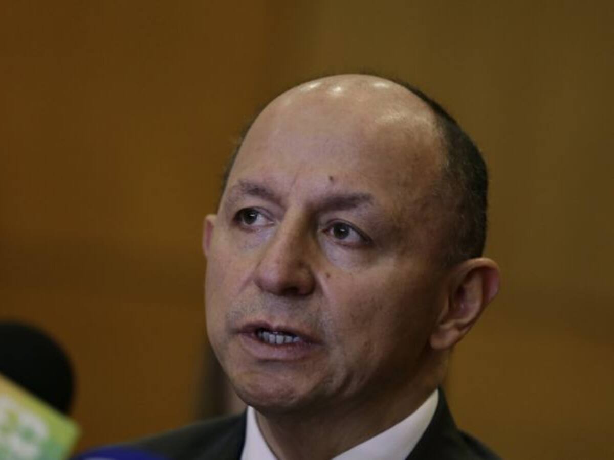 Ordenan arresto del presidente de Medimás, Néstor Arenas
