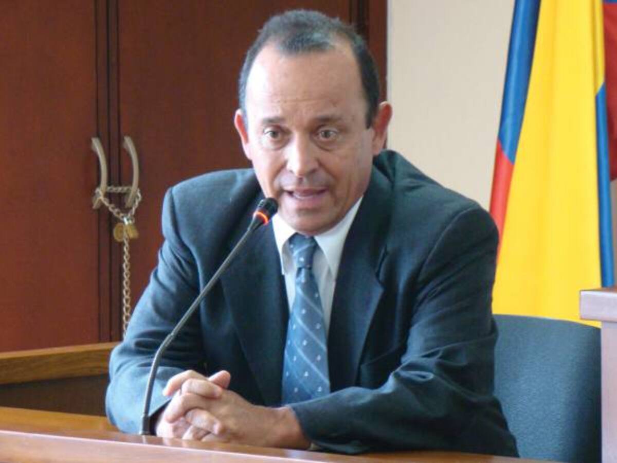 Piden libertad de Santiago Uribe