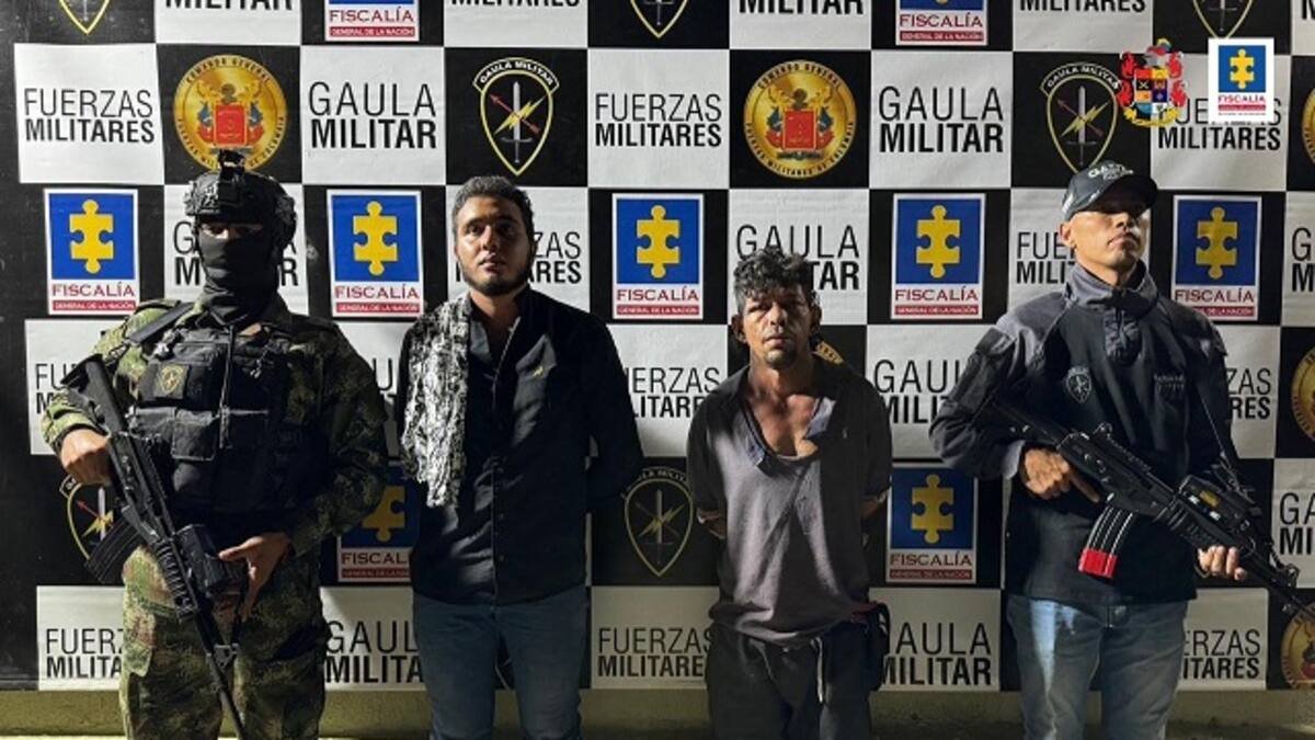 Capturan dos hermanos que se identificaban como guerrilleros para extorsionar en Antioquia