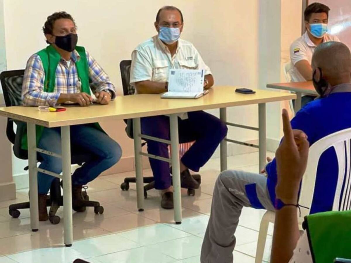 Ajustan servicios públicos del Mercado de Bazurto