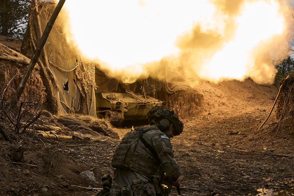 La invasión militar rusa a territorio ucraniano completó 1.569 días, superando los 1.567 días que duró la Primera Guerra Mundial.
(Foto: Kostiantyn Liberov/Libkos/Getty Images)