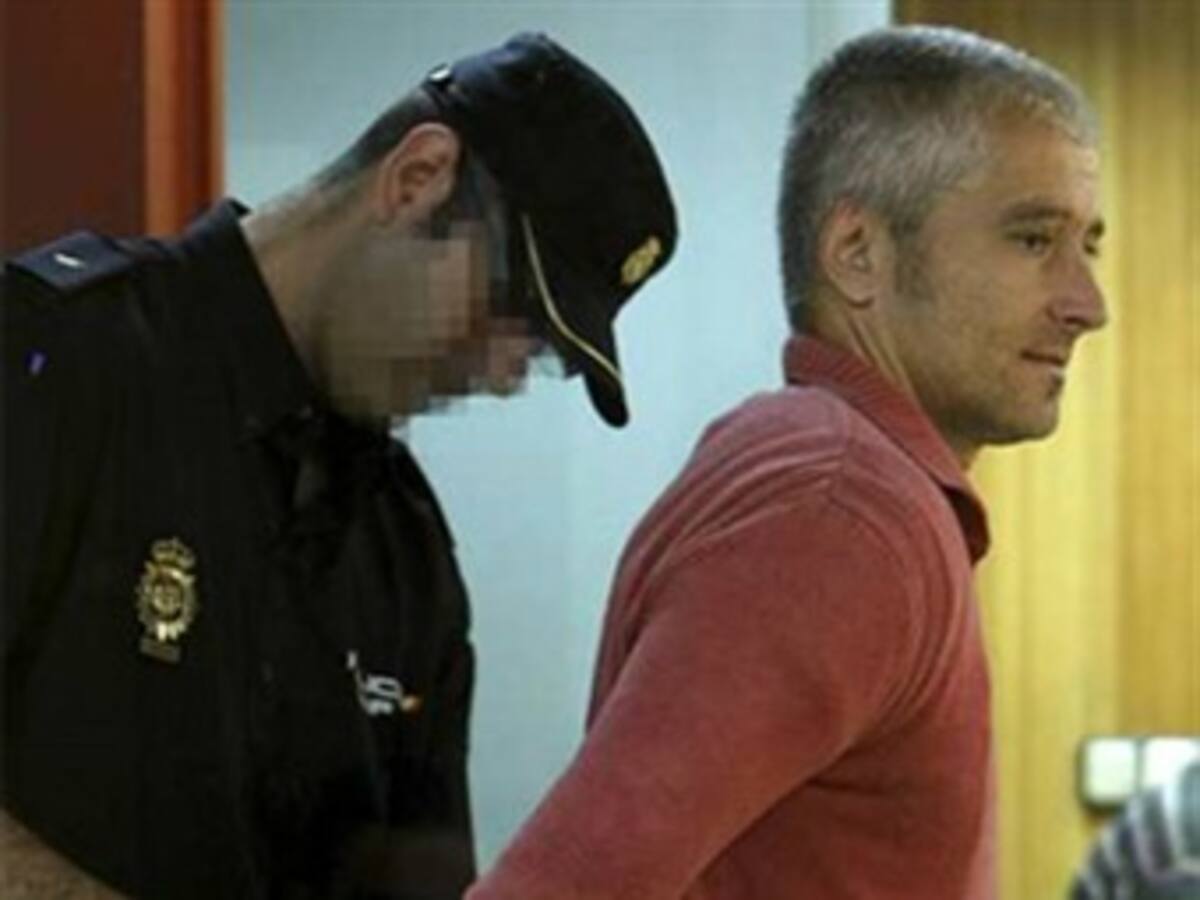 Condenan a 105 años de cárcel a un exjefe de ETA