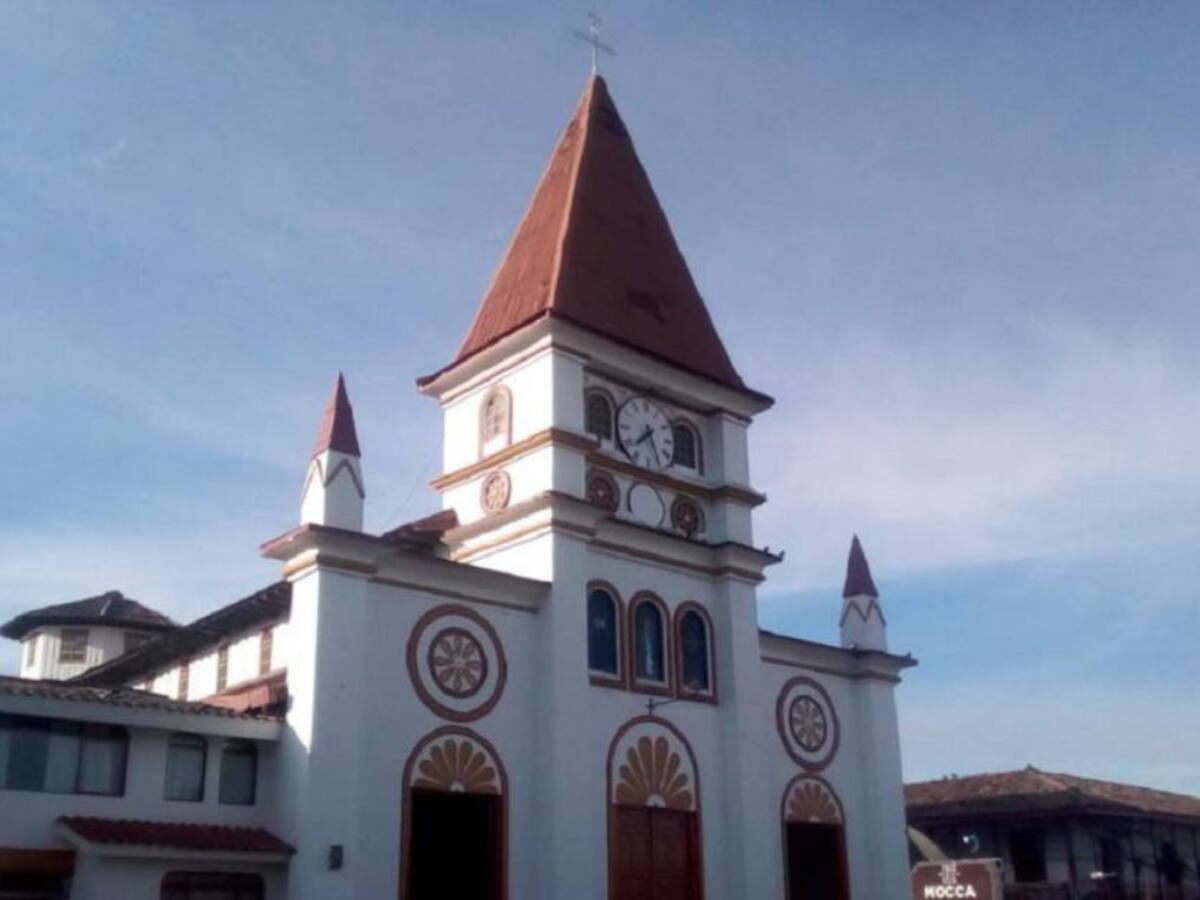 Señalada de haber realizado actos obscenos en una iglesia negó los hechos