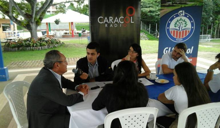 Caracol Radio continua su recorrido por los diferentes colegios de Armenia de la mano con Oxigeno 