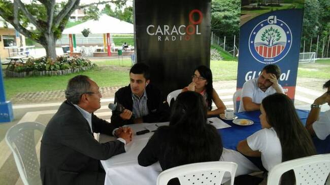 Caracol Radio continua su recorrido por los diferentes colegios de Armenia de la mano con Oxigeno