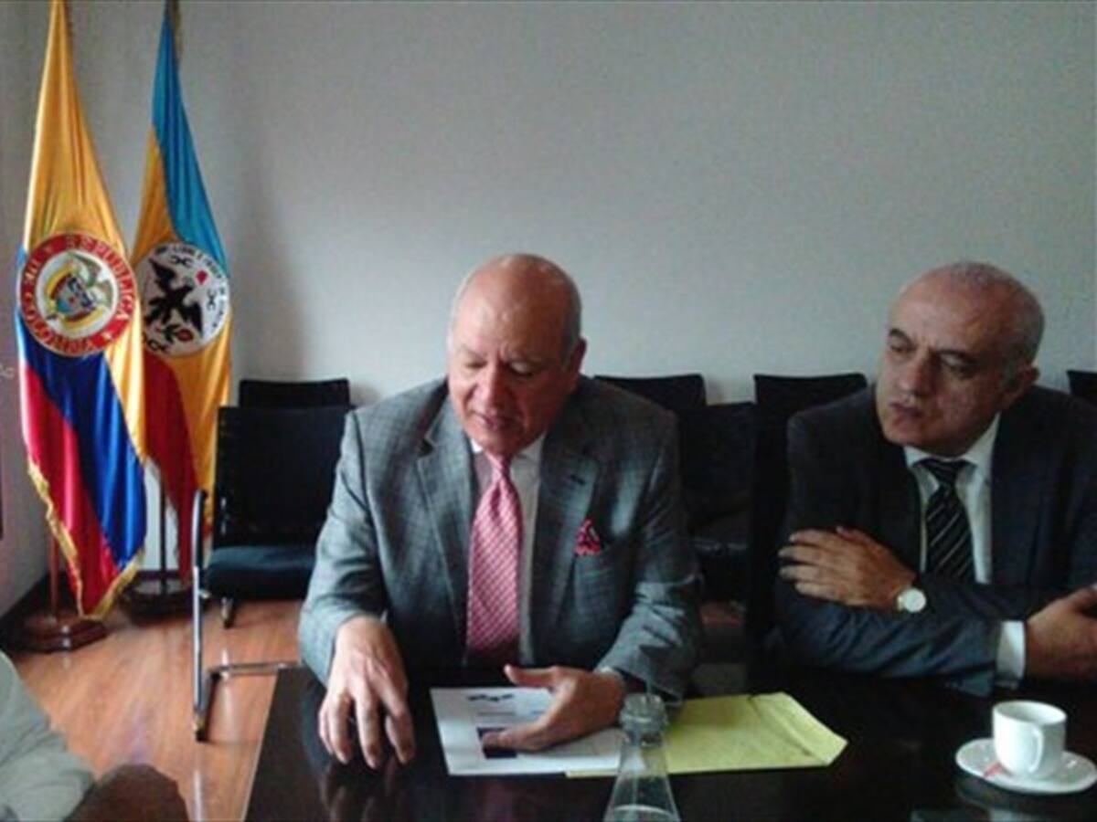 Renuncia el director de Cormagdalena, Luis Álvaro Mendoza Mazzeo