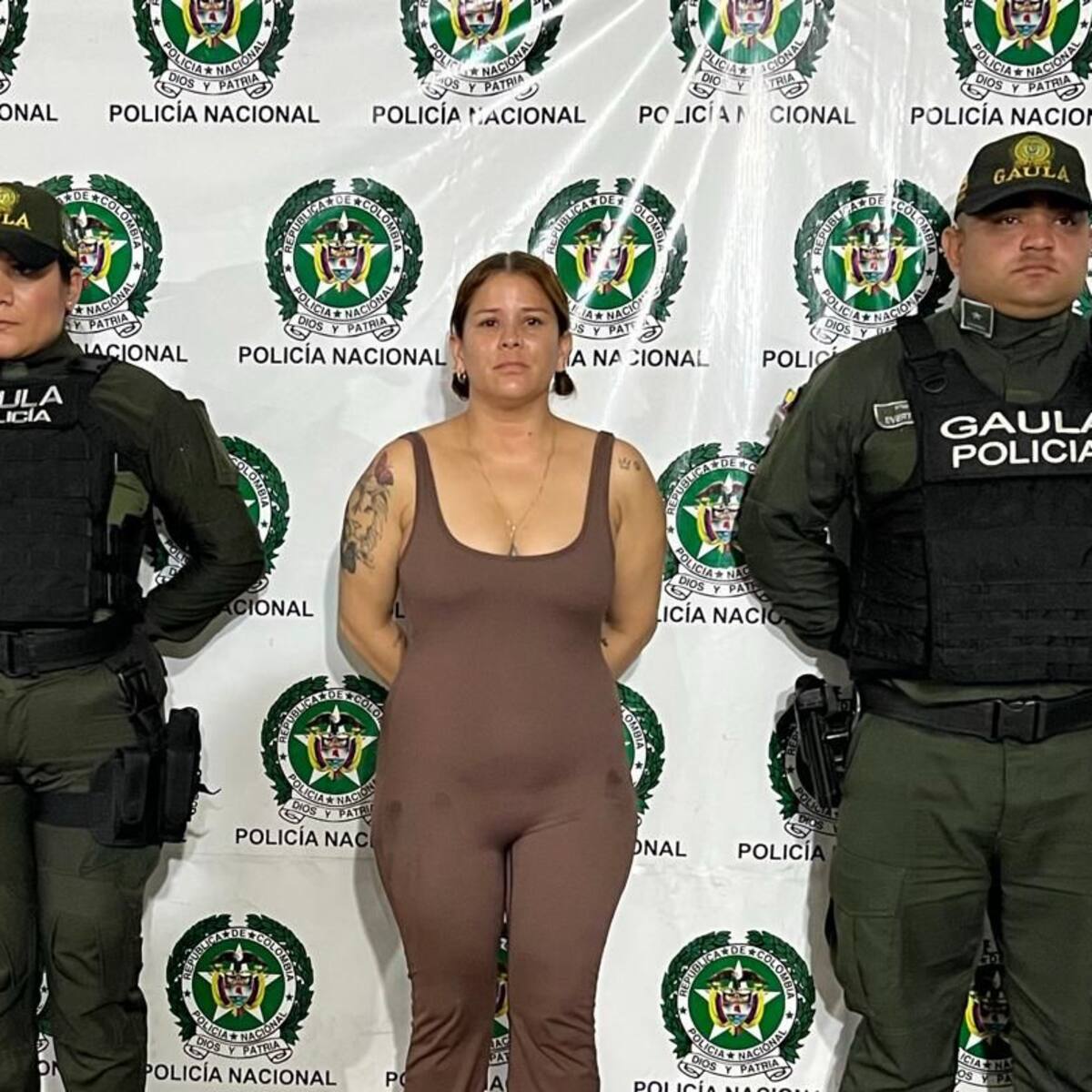 Capturan a alias ‘Karina’, señalada de reclutar jóvenes para ‘Los Costeños’