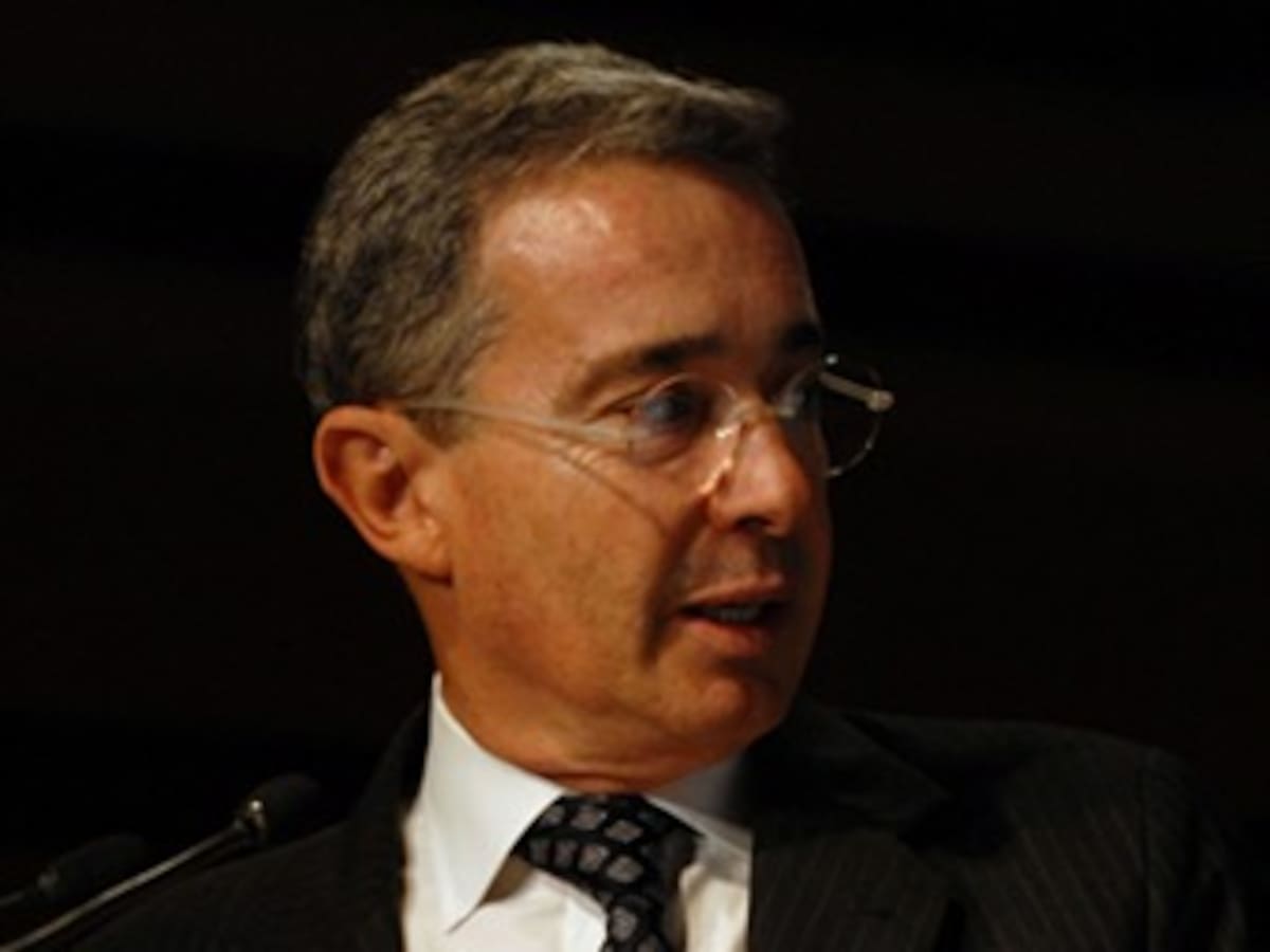Uribe asegura que las Farc están esperando el final de su gobierno para regresar al país