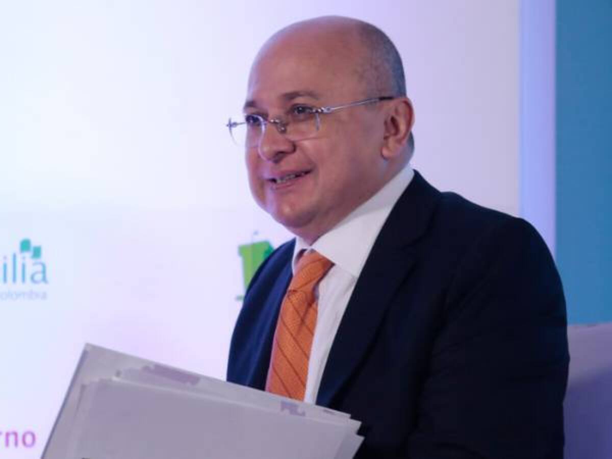 El fiscal Montealegre es un sinvergüenza y actúa con arrogancia: congresistas