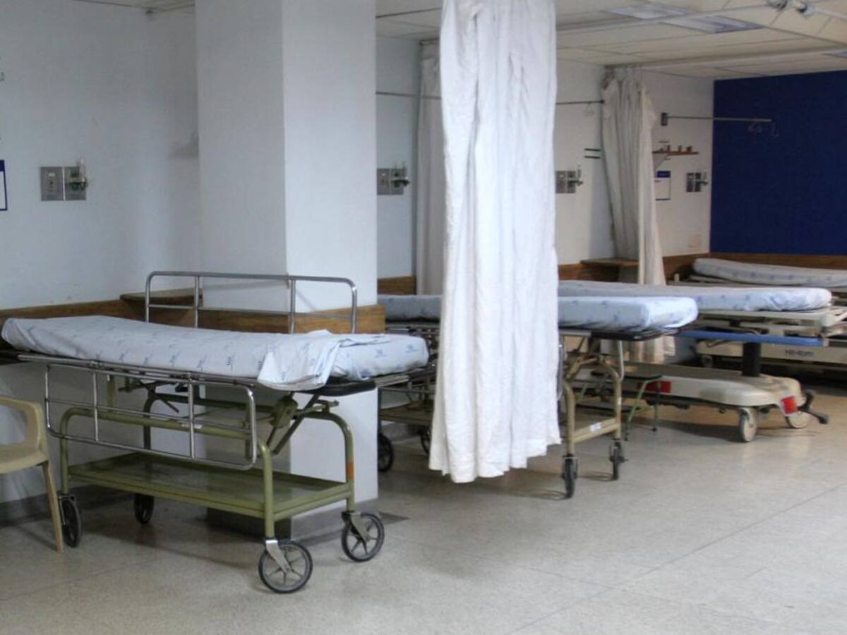 Intoxicadas auxiliares de policía en formación con alimentos