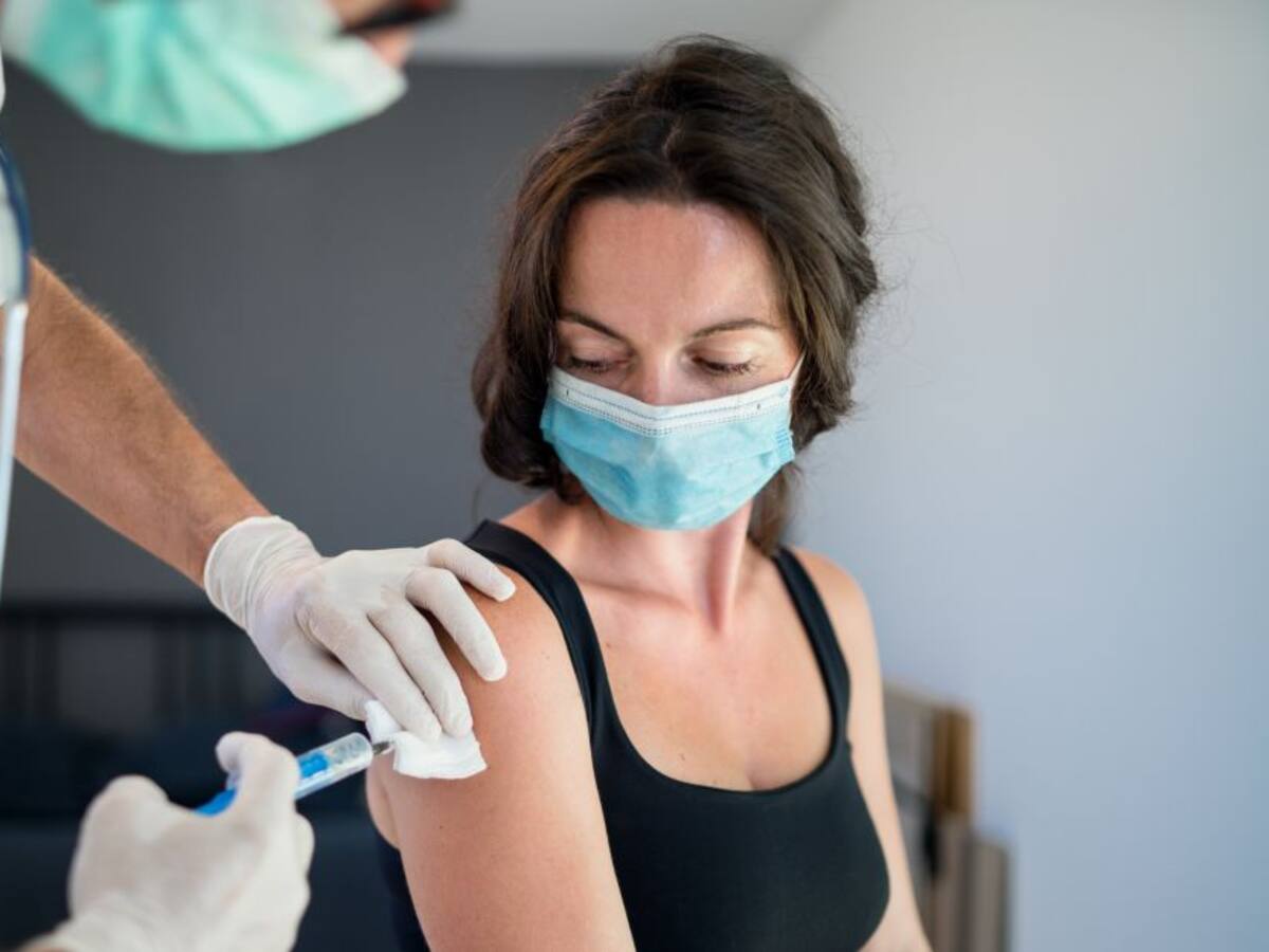 Gobierno autorizó al sector privado vacunar personas externas a la compañía