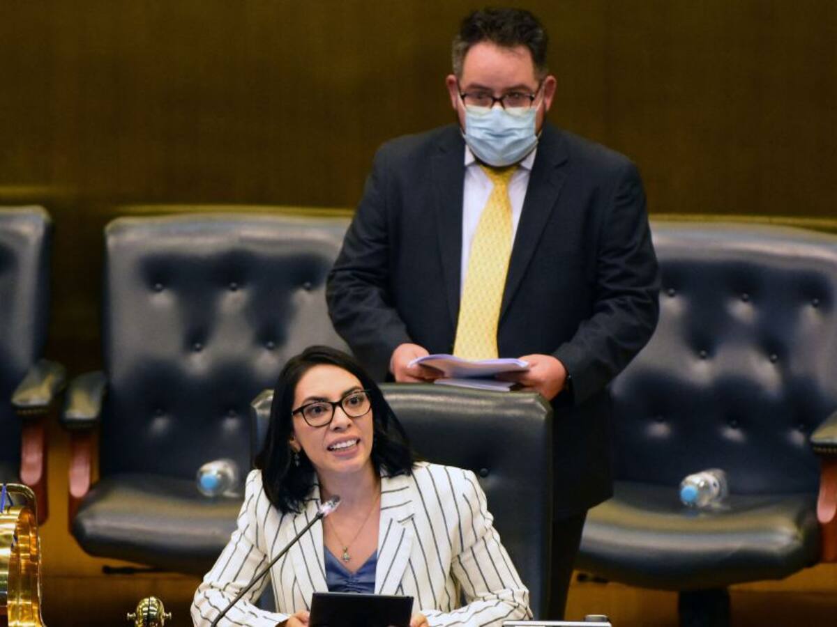 Oficialismo salvadoreño pide destituir jueces constitucionales del Supremo