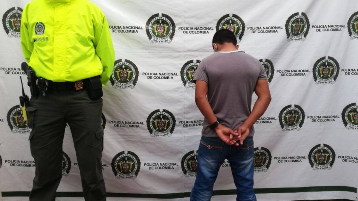 Presunto violador de niñas pagará condena a dos casas de su víctima