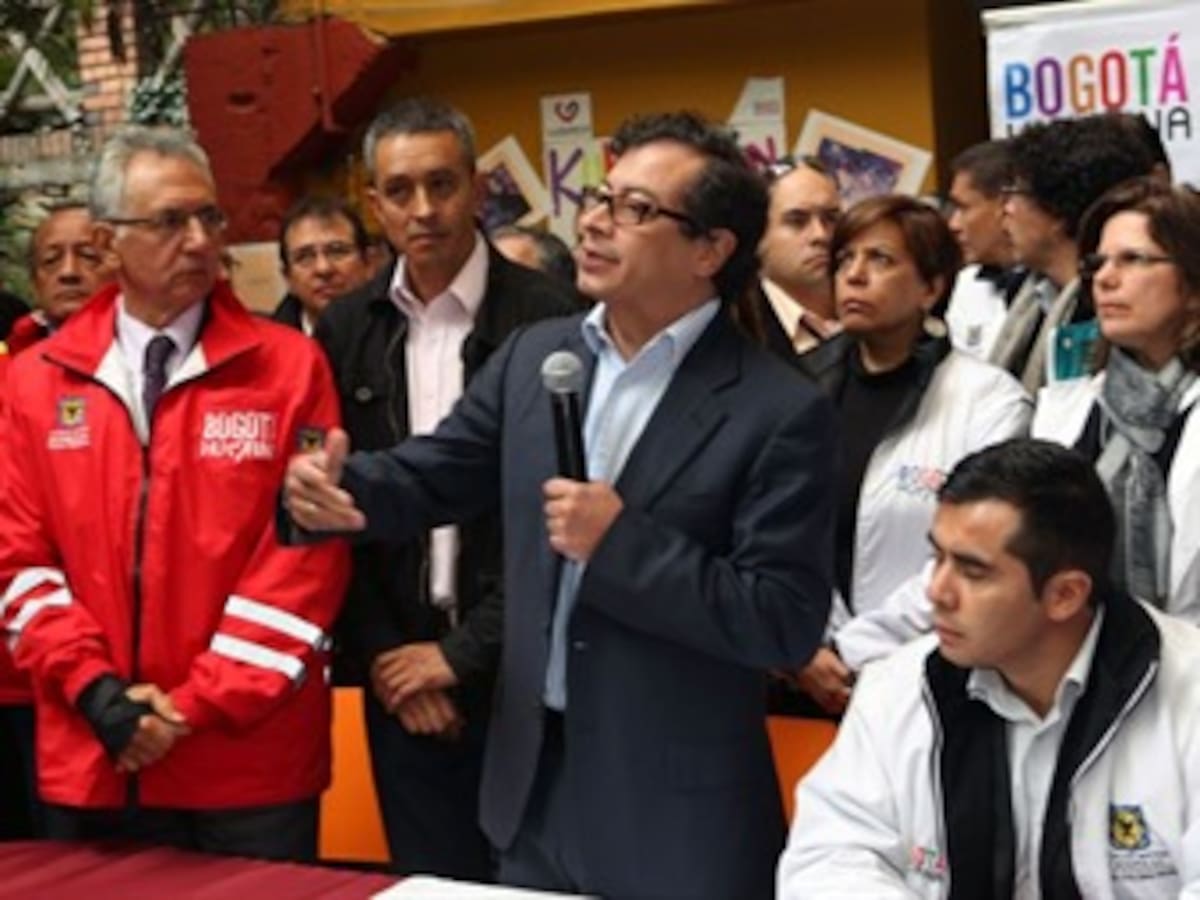 Petro reclama al CTI por no ordenar capturas de urbanizadores 'piratas' en Ciudad Bolívar