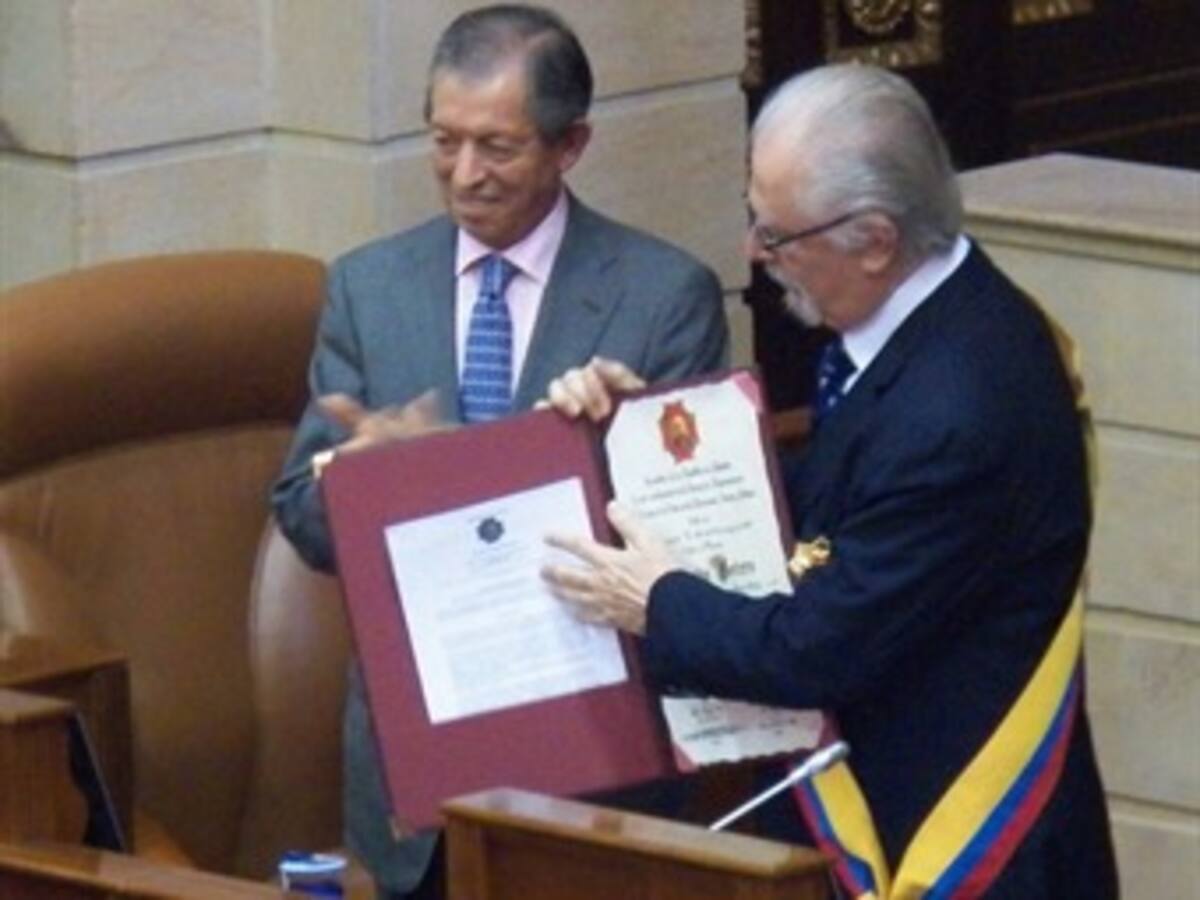 Cámara de Representantes condecoró al maestro Fernando Botero en sus 80 años