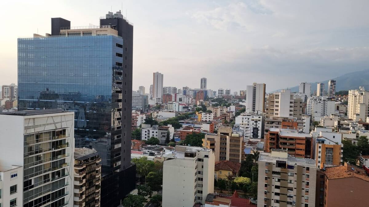 Héctor Fuentes, subdirector de la CAR de Bucaramanga reporta estado de la calidad del aire