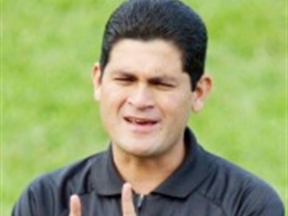 El exárbitro Oscar Julián Ruiz responderá con otra demanda a acusaciones por acoso sexual