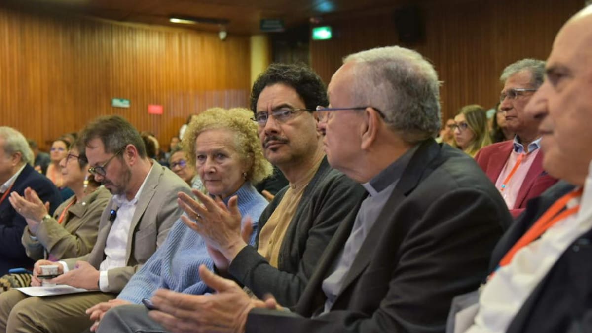 Delegación del Gobierno propone crear ‘Movimiento Nacional Por La Paz’ para reactivar diálogos con ELN