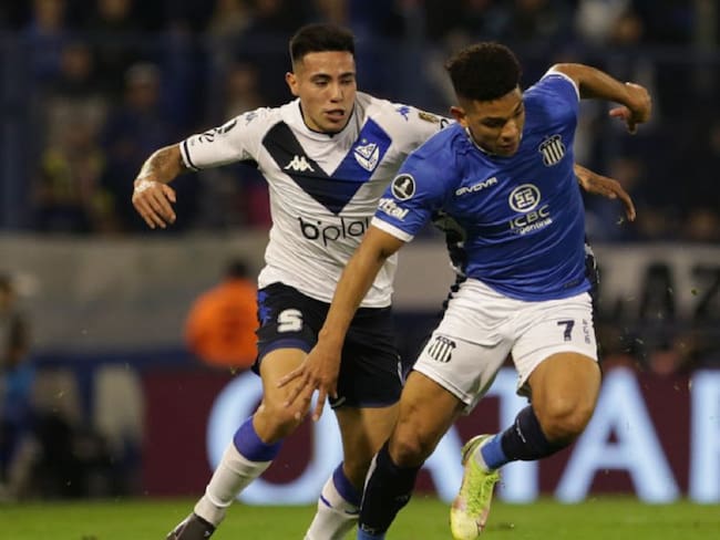 Diego Valoyes en enfrentando a Vélez Sarsfield por Copa Libertadores