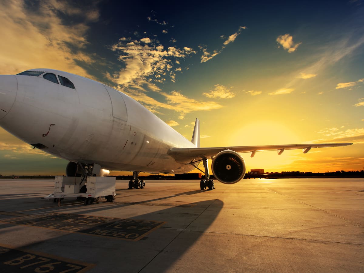 Cuba se queda sin combustible por un mes para aviones, en medio de presión de Estados Unidos