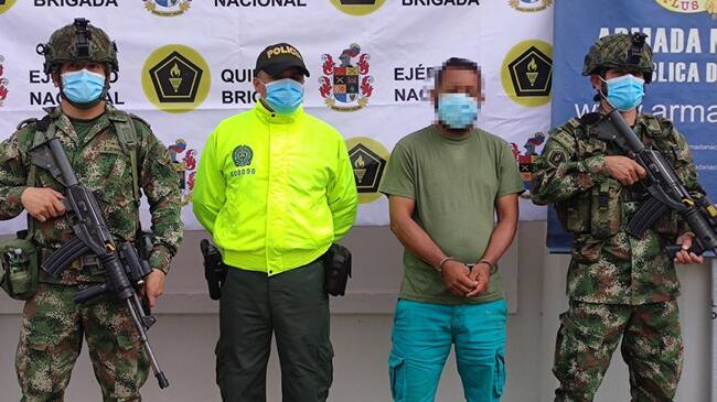 El sujeto delinquía en el municipio de Cantagallo y estaría implicado en el cobro de extorsiones y atentados sobre la vía pública.