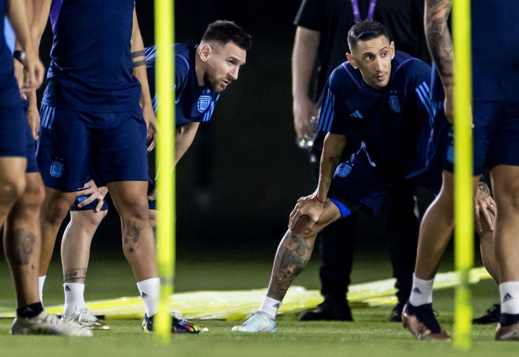 Ángel Di María en entrenamiento con Lionel Messi (Photo by ANP via Getty Images)