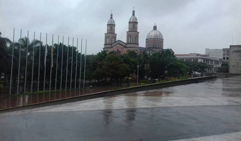 Facebook caracol radio Armenia 1150am línea whatsapp 3155681277 