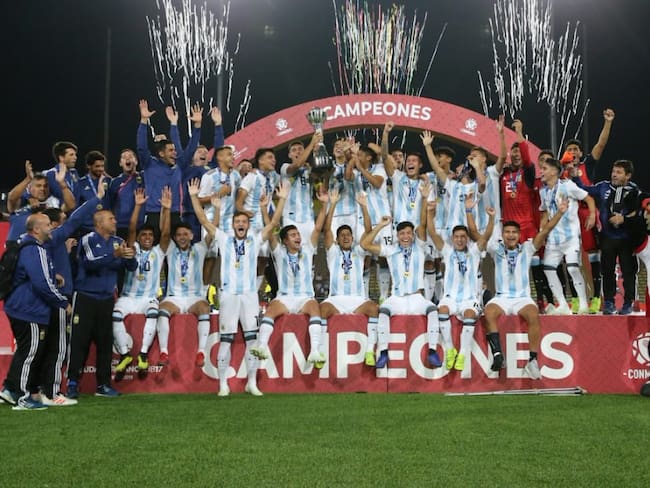 Argentina, goleada, pero campeona del Sudamericano Sub17