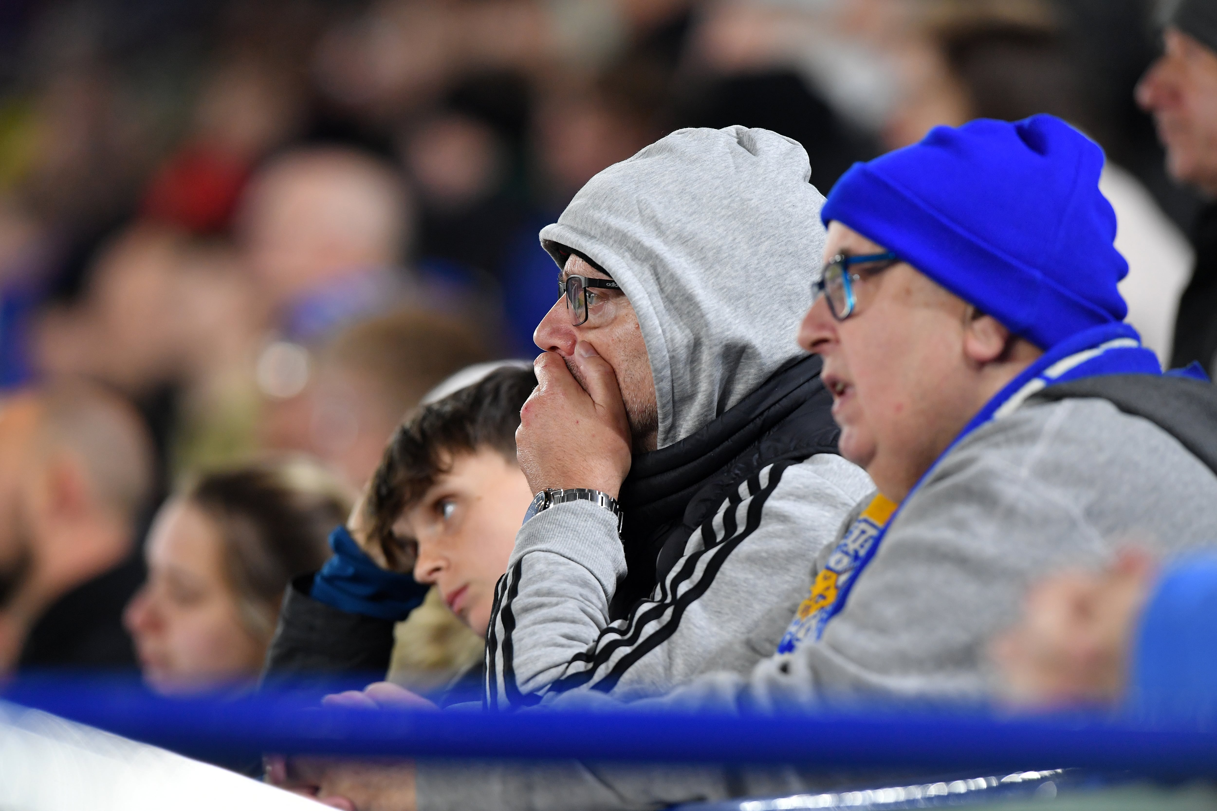 Hinchas del Leicester City tras su descenso a la League One de Inglaterra (tercera división). Foto: Getty Images.
