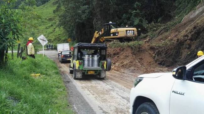 Deslizamiento de tierra en la vía Manizales - Fresno
