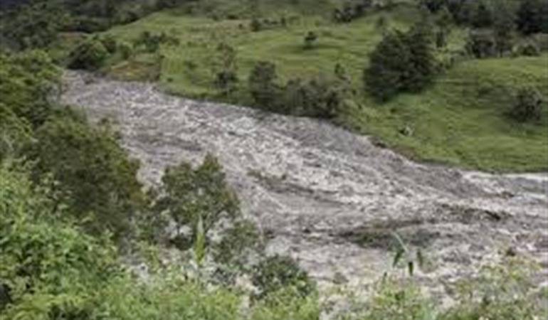 Remoción de masa en la vereda La Camacha