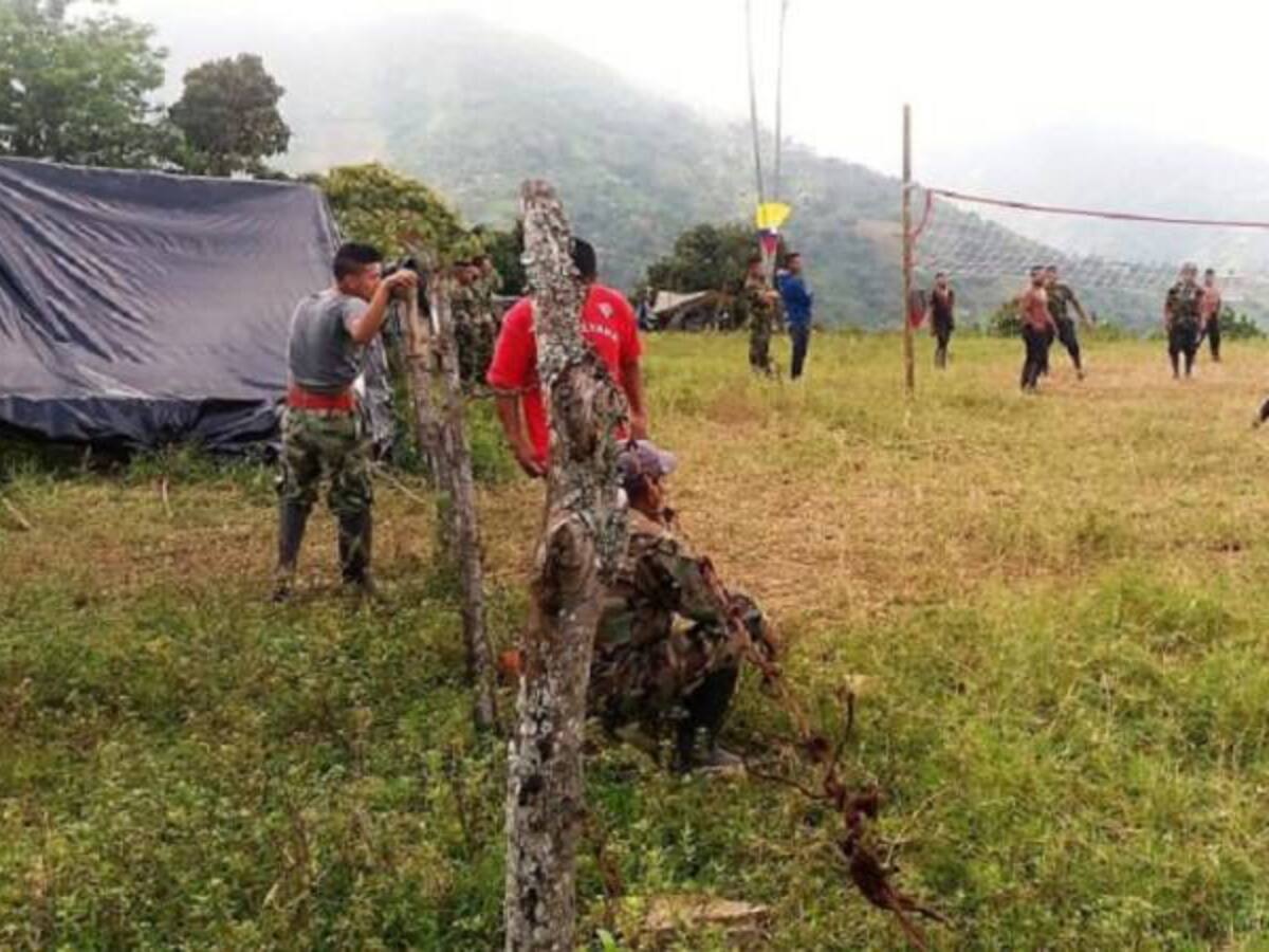 Demoras en construcción de zonas veredales no afectan calendario de dejación de armas: asesor de las Farc