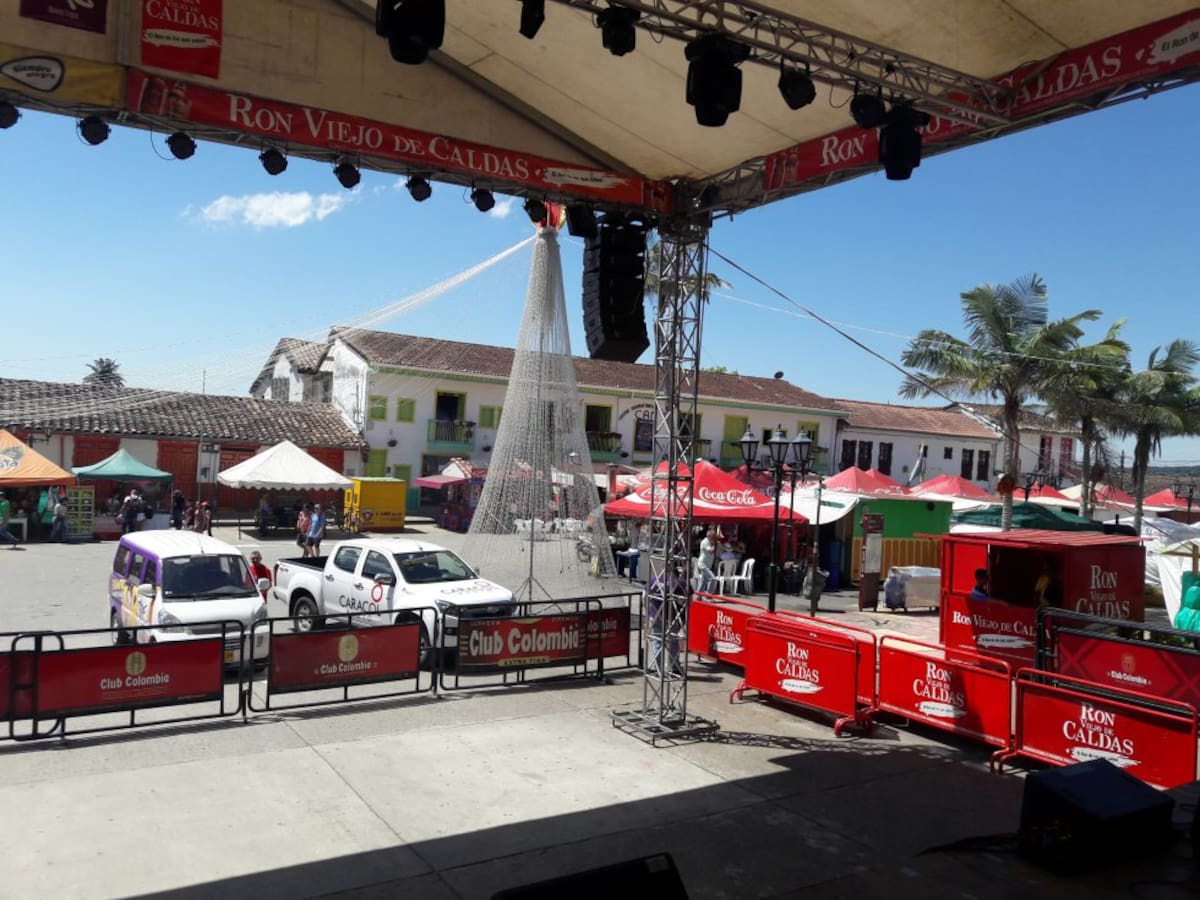 Durante cinco días propios y visitantes disfrutaron de esta localidad quindiana que se consolida como una de las más visitadas durante esta época de vacaciones, Salento y sus fiestas donde se recuerda el paso del libertador Simón Bolívar.