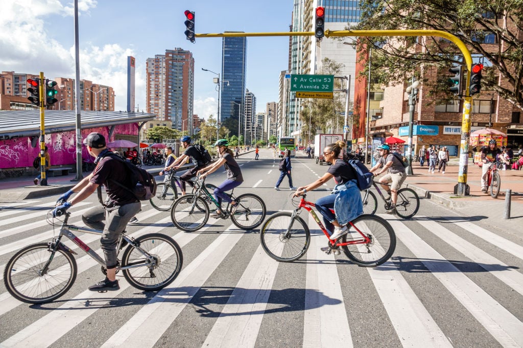 Bicicletas en Bogotá. (Photo by: Jeffrey Greenberg/Universal Images Group via Getty Images)